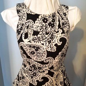 Merona black and white fit and flare dress - Size 6